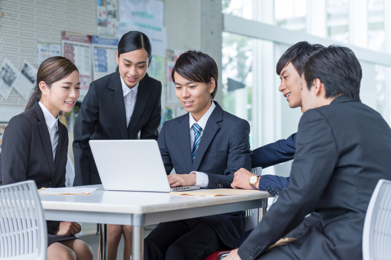 trang phục công sở Nhật Bản trang phục công sở Nhật Bản